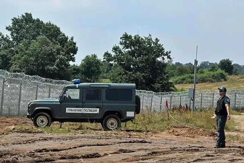 Ogrodzenie z zasieki koncertina