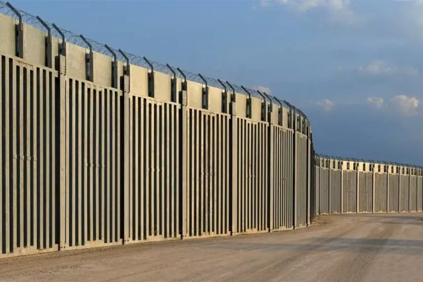 Concertina Wire on the Border with Turkey