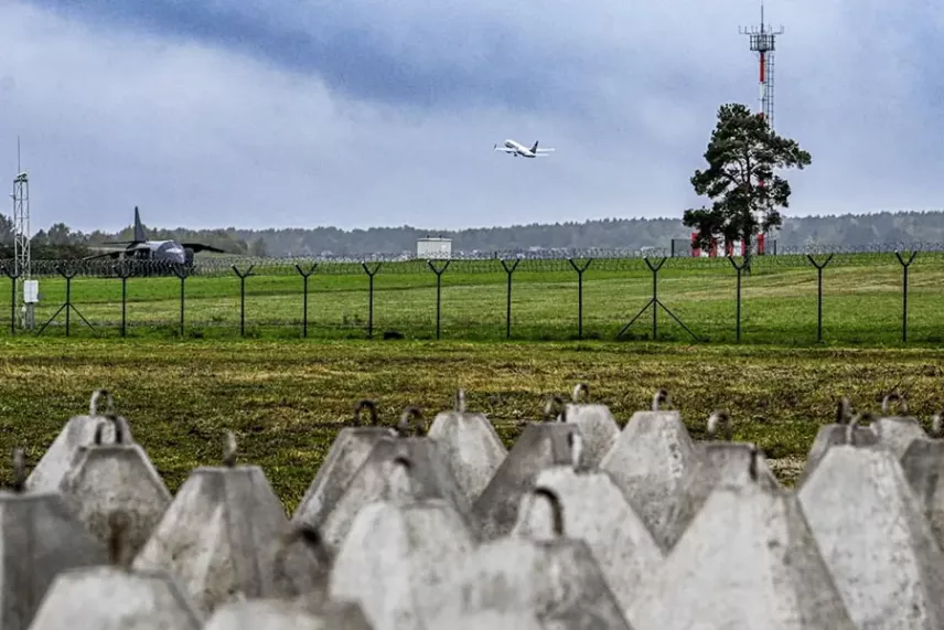 Litwa instaluje zęby smoka